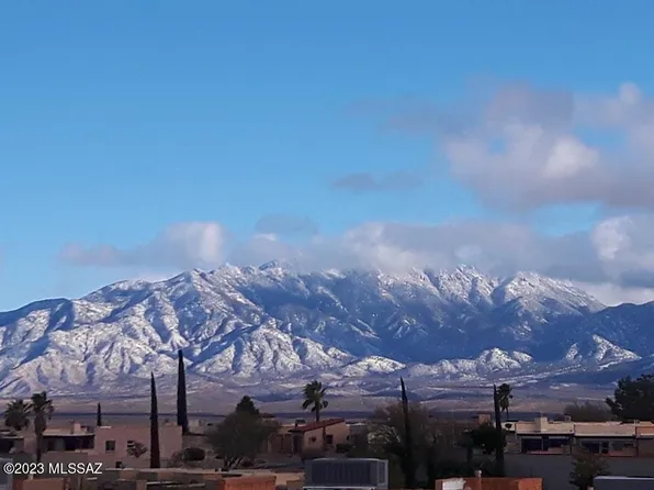 1455 W Desert Hills Dr, Green Valley, AZ 85622