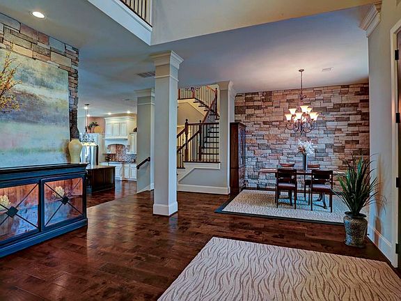 5th image of 1817 Sterling Creek Dr