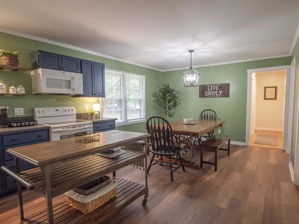 119 Walton Ln, Tracy City, TN 37387