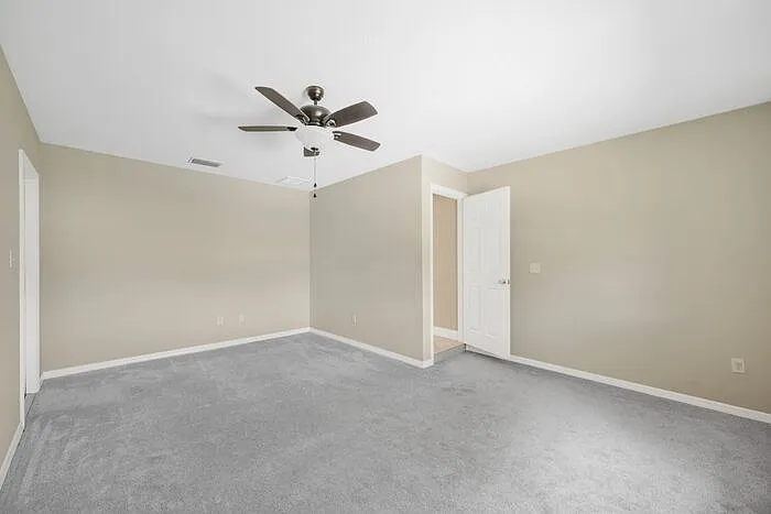 721 Holly Ter — Photo 25