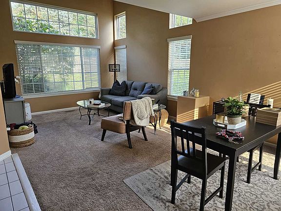 4th image of 199 Lenox Ct Unit 199