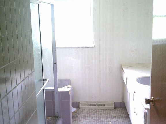 4th image of 7873 Newbedford Ave