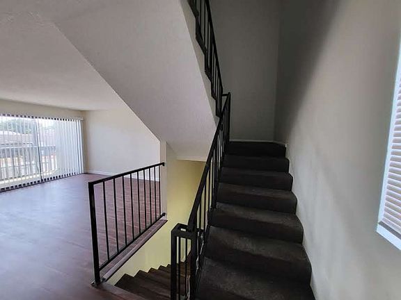 5th image of 11533 Freeman Ave #D