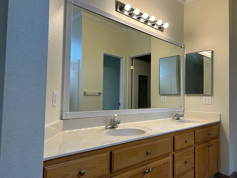 Haney Ln — Photo 18