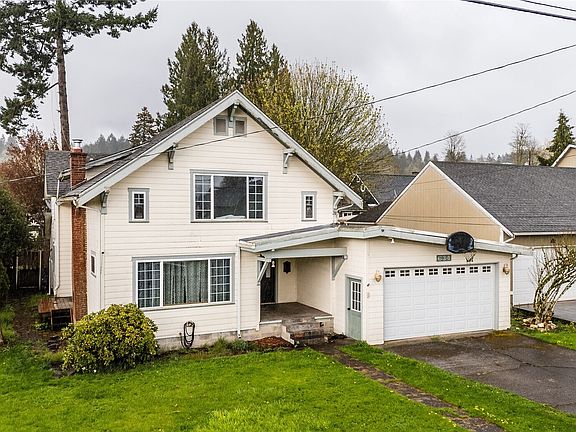 2nd image of 634 NW St Hellens Avenue