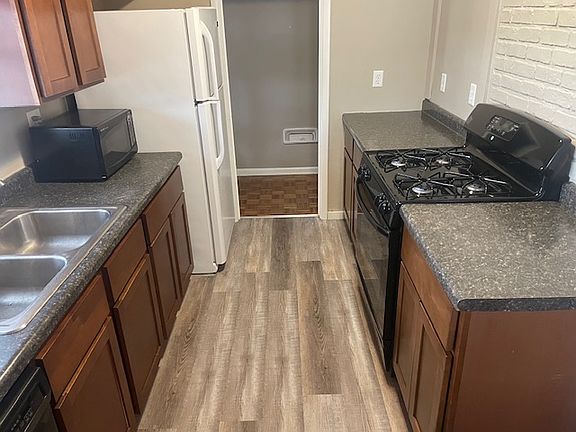 Kitchen to front foyer