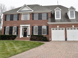 8291 Elm Shade Ct, Vienna, VA 22182