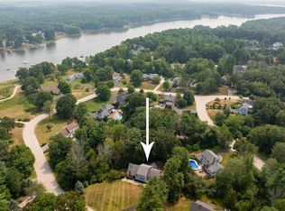 19 Isaac Lucas Cir, Dover, NH 03820