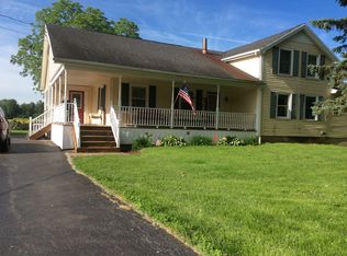 4922 Chestnut Rd, Newfane, NY 14108