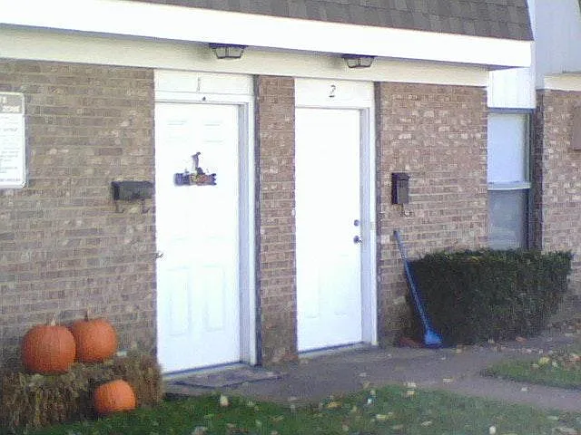 991 Somerset Dr #3 — Photo 2