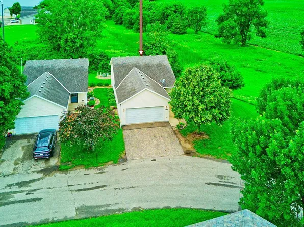343 Perch Ln, Winsted, MN 55395
