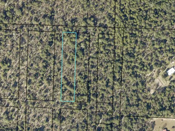 Christopher Ln, Crestview, FL 32539