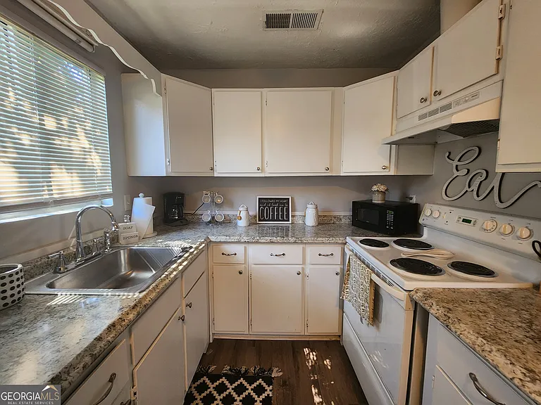 917 Oakview Ave #C — Photo 12