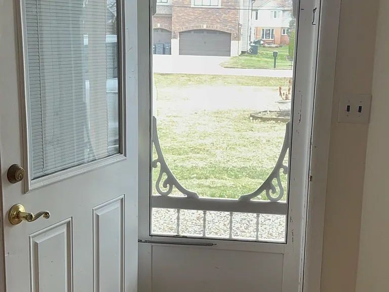 866 Troywood Dr — Photo 5