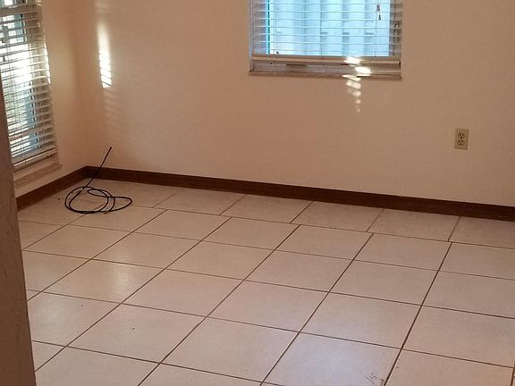 5th image of 3443 Brink Cir
