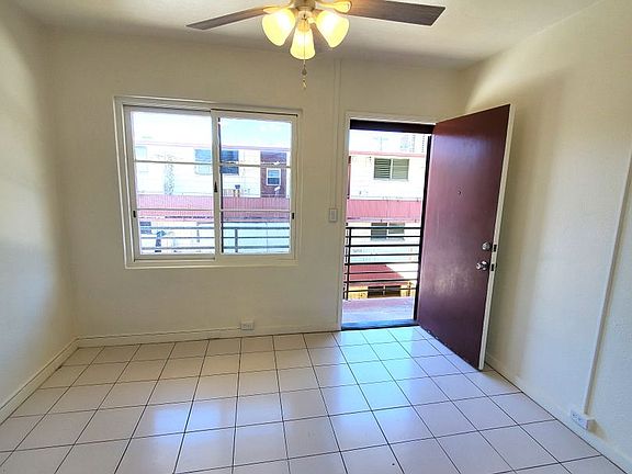 3rd image of 1439 Pensacola St #D