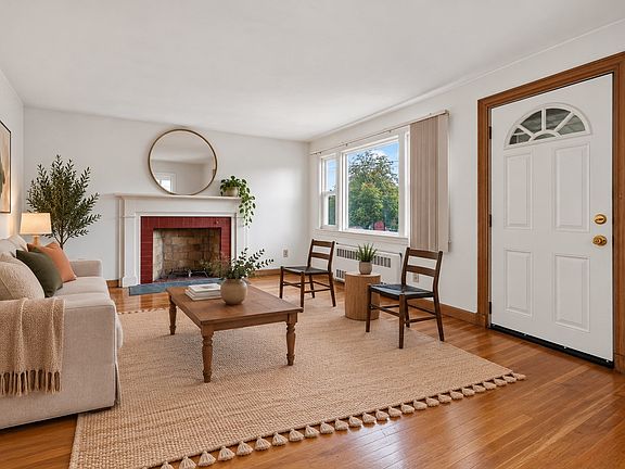 3rd image of 29 Church St