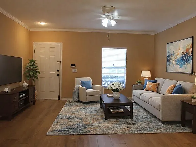 16320 Swan View Cir — Photo 2