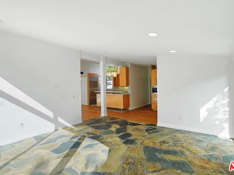 30725 Manzano Dr — Photo 25