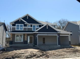 2642 Aspen Dr, Shakopee, MN 55379