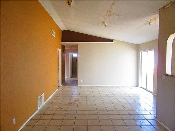 5th image of 11917 Willowmist Ave