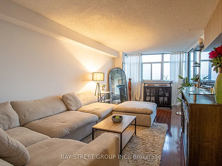 2050 Bridletowne Cir #1712 — Photo 10