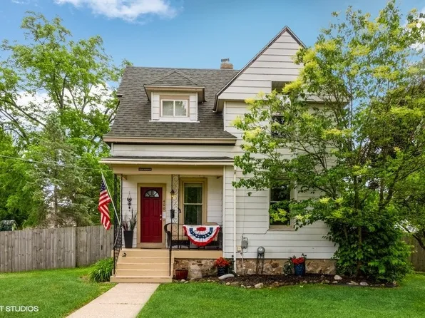 400 S Ayer St, Harvard, IL 60033