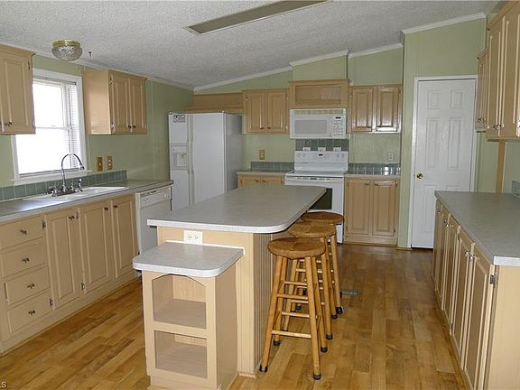 2nd image of 111 Vann Ct