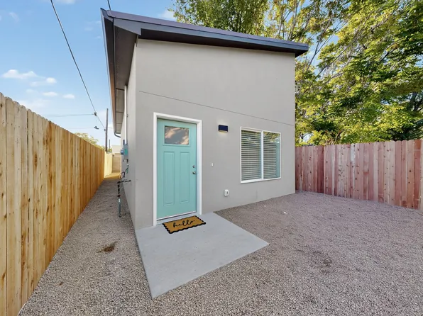 1100A 10th Street St SW, Albuquerque, NM 87102