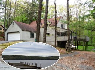 10J Terra Dr, Hawley, PA 18428