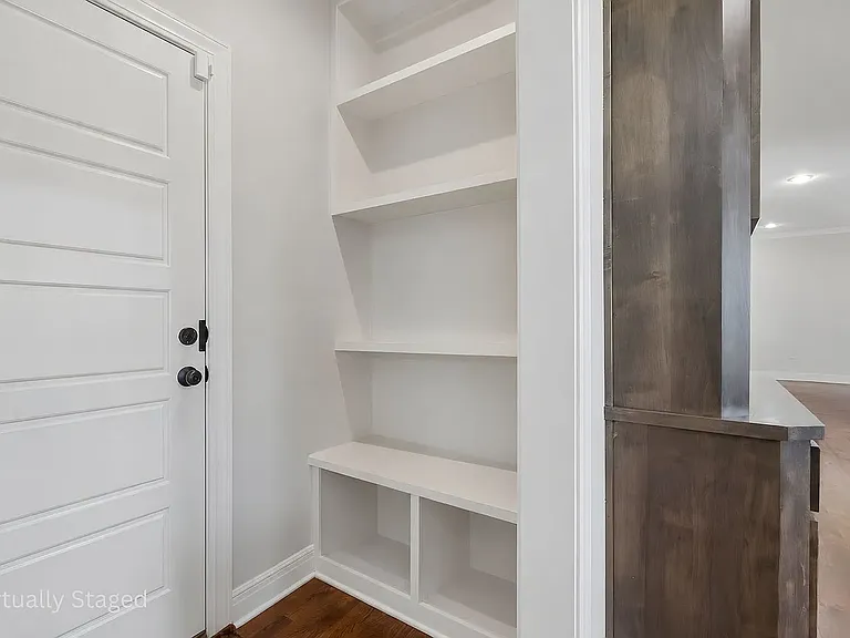 16324 Farley St — Photo 15