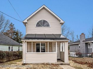 28 Center St, South Toms River, NJ 08757