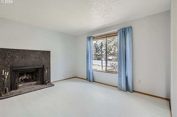 NW 28th Ave, Camas — Photo 3