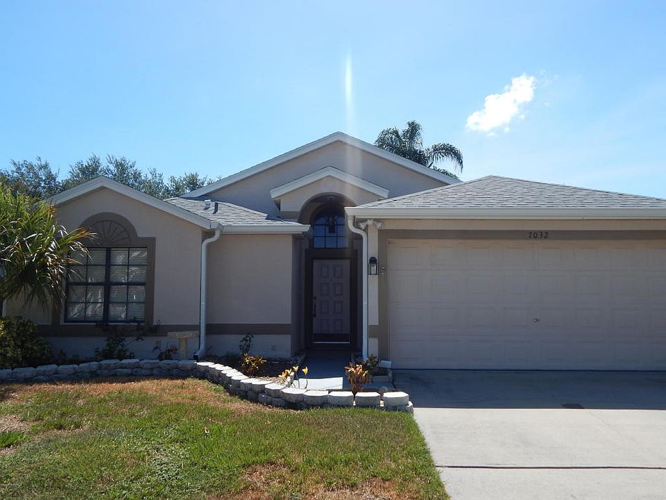 1st image of 7032 Hammock Trace Dr