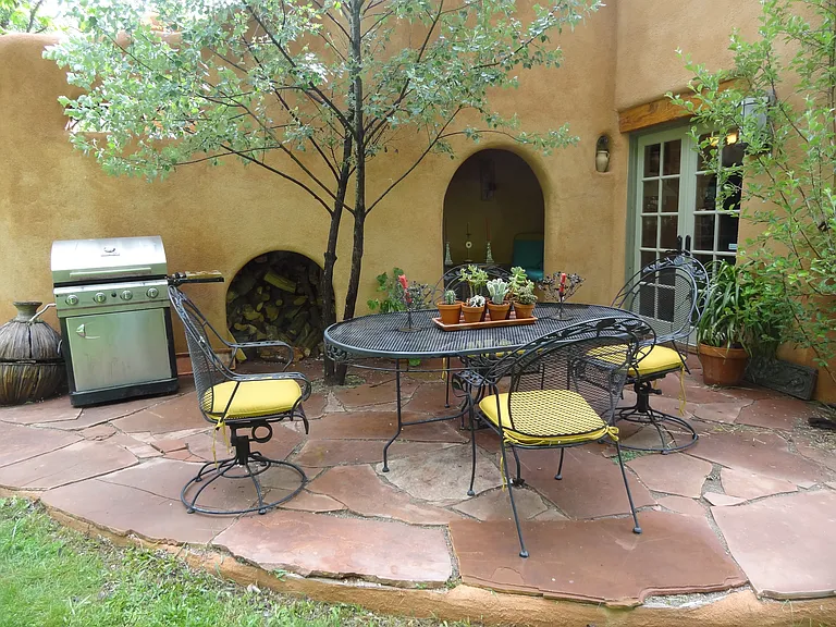 519 La Lomita Rd — Photo 34