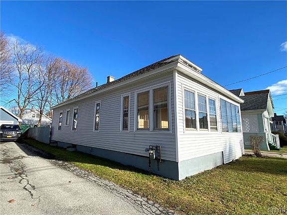 4th image of 1422 Flagg Ave