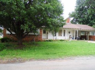 306 W 9th St, Cordell, OK 73632