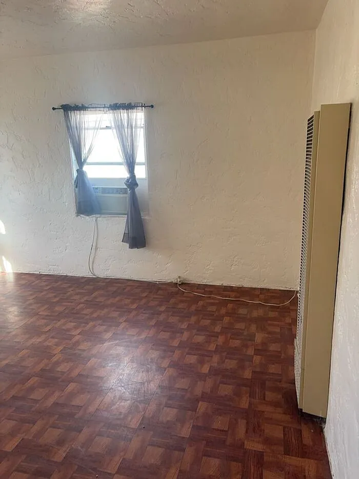1 bed, 1.0 bath, 570 sqft, $825 — Photo 4