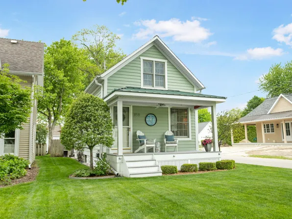 858 Saint Joseph St, South Haven, MI 49090