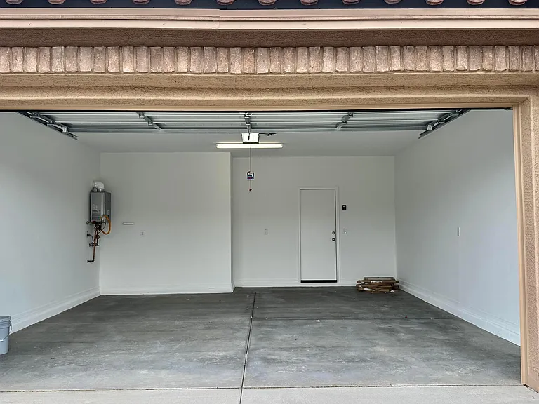 10214 W Indianola Ave — Photo 31