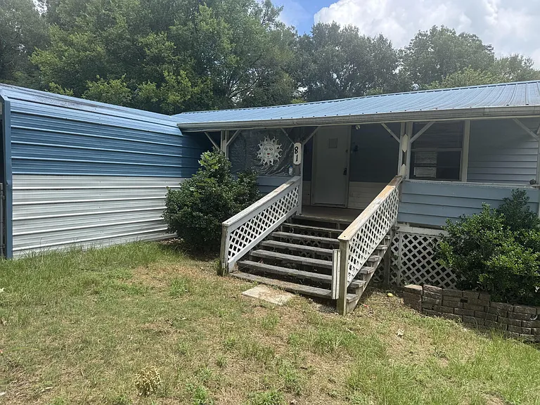 81 Blackwell Ln — Photo 4
