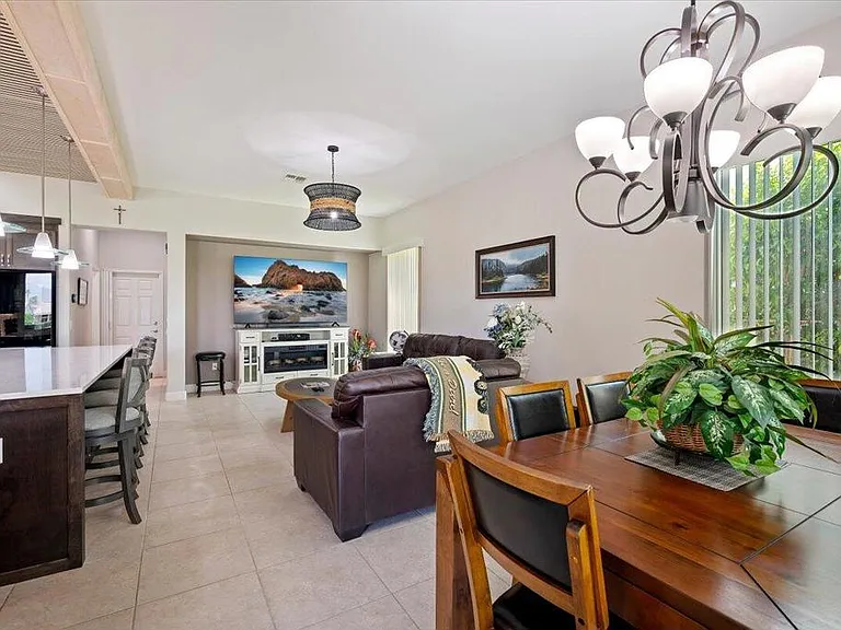 39305 Fernwood Glen Ct — Photo 21