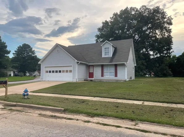 37 Manchester Bay, Jackson, TN 38305