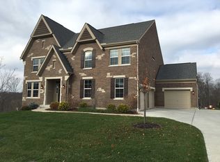 2373 Estate Ridge Dr, Cincinnati, OH 45244