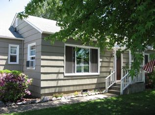 461 W Broccoli St, Roseburg, OR 97470