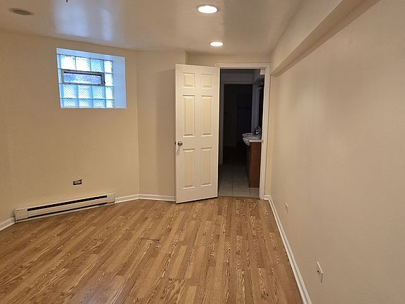 5th image of 5423 S Drexel Ave #G