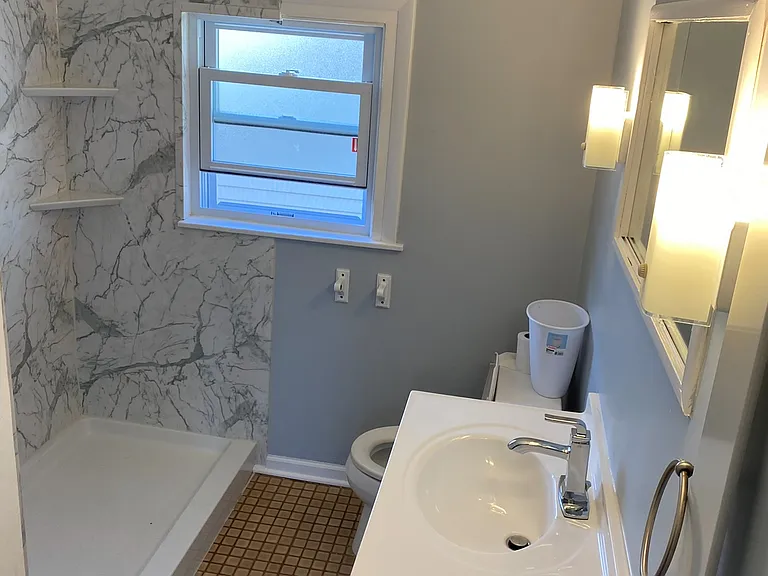 176 S Walnut St #2 — Photo 6