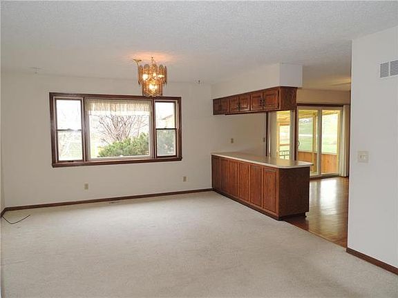 5th image of 24600 W 54th St