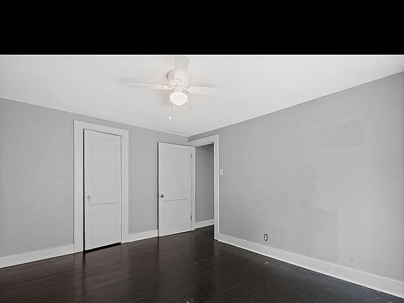 3rd image of 1300 Greenwood Ave