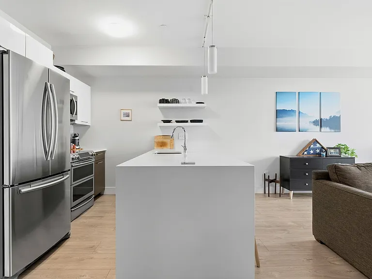 70 Bremen St #407 — Photo 4